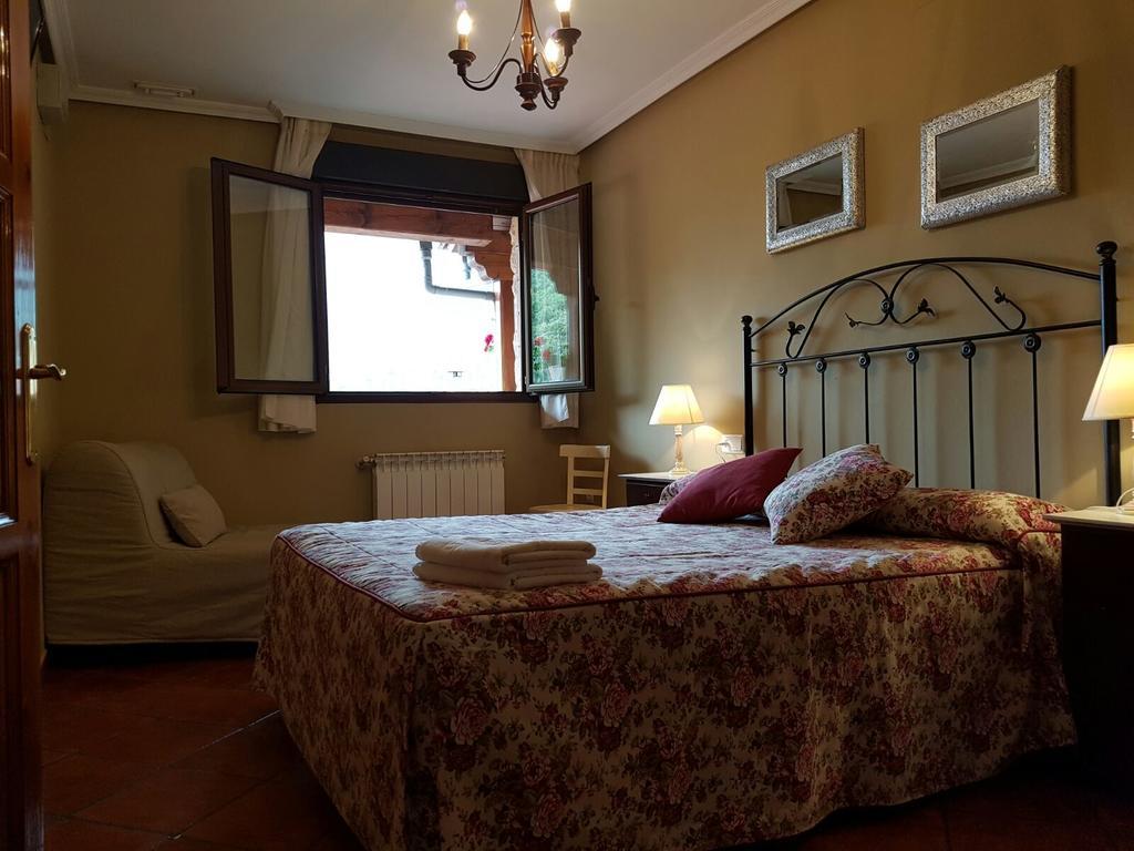 Apartamentos El Ardinal Arenas De Cabrales Dış mekan fotoğraf