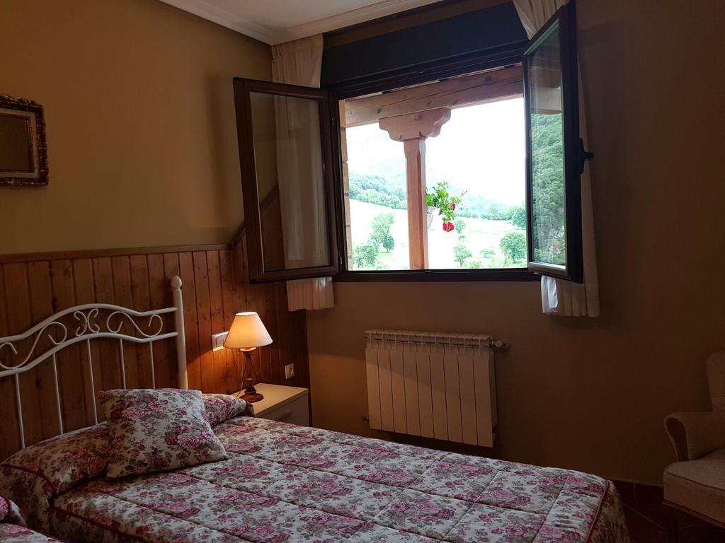 Apartamentos El Ardinal Arenas De Cabrales Dış mekan fotoğraf